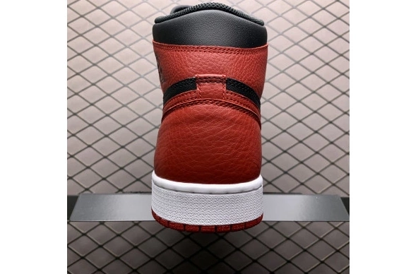 HV6674-067 Bred Retro 1 OG  HV6674-067 High  '85 (2025) Jordan 0708